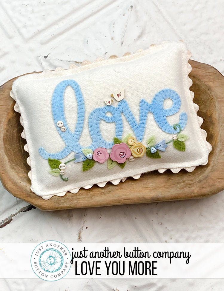 Free Pattern: Love You More - Appliqué Mini Pillow