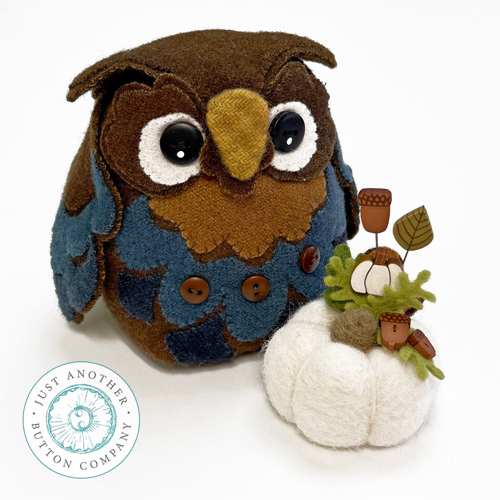 Tawny-Blue Owl Pincushion