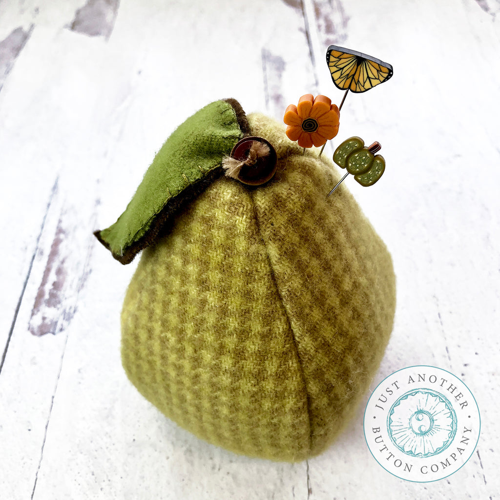 A Perfect Pear Pincushion PDF